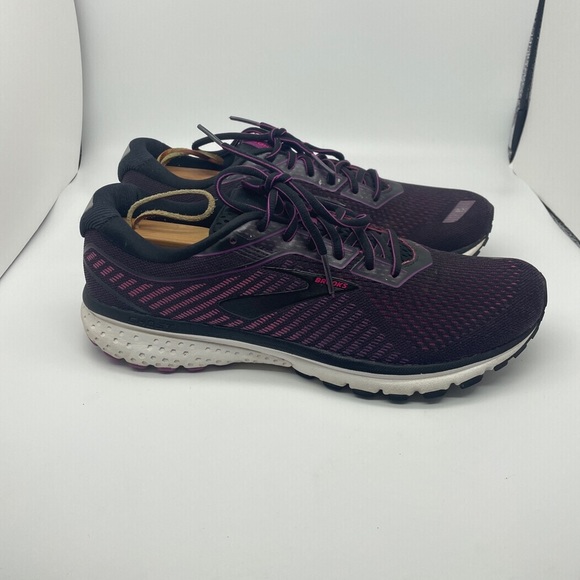 brooks ghost womens size 12